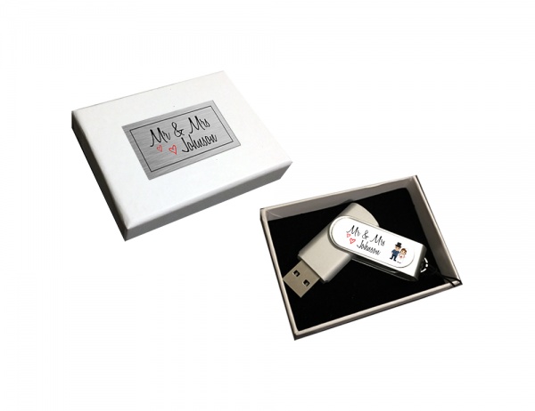 Personalised Mr & Mrs Wedding Bride & Groom 16GB USB Drive